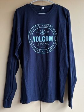 Volcom men’s shirt
